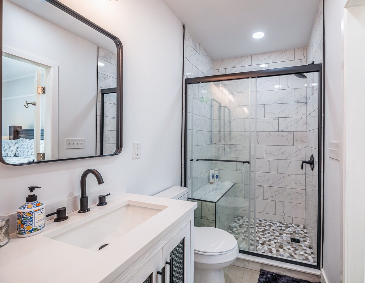 4- BR Country House near everything. 2 acres - Photo 20