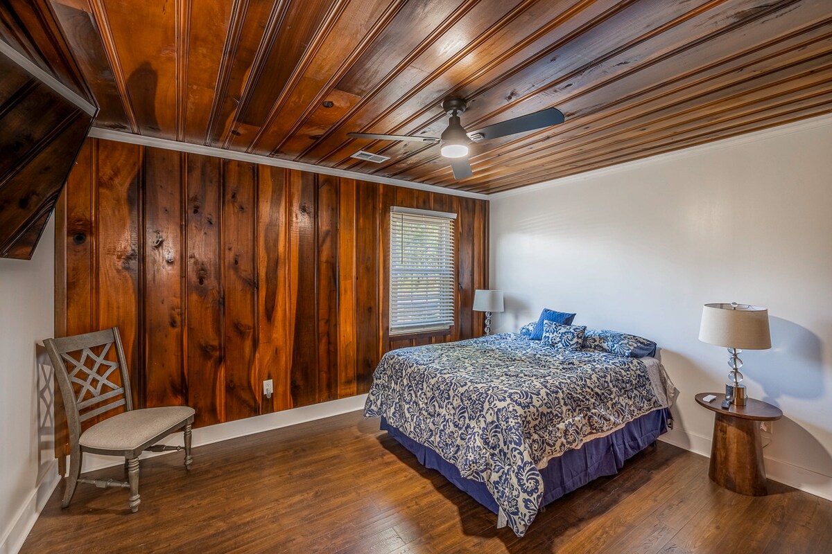 4- BR Country House near everything. 2 acres - Photo 26