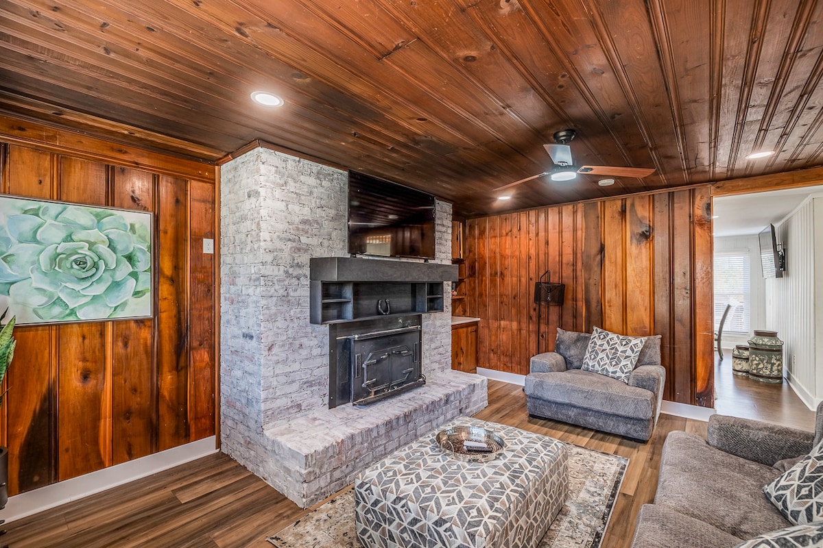 4- BR Country House near everything. 2 acres - Photo 31