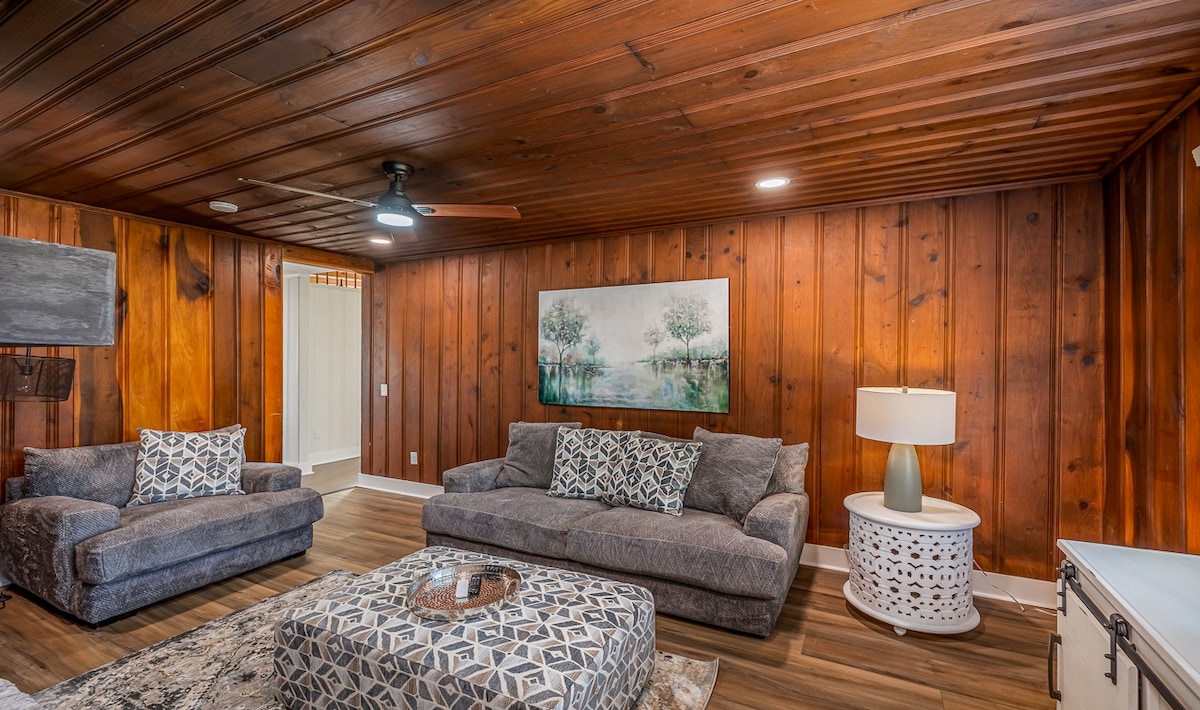 4- BR Country House near everything. 2 acres - Photo 32