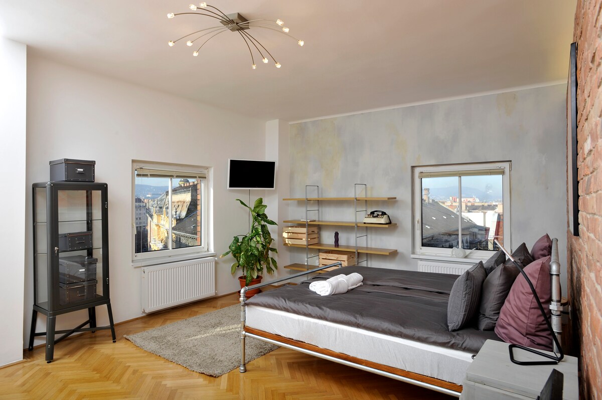 Funky Town  Penthouse - Photo 2